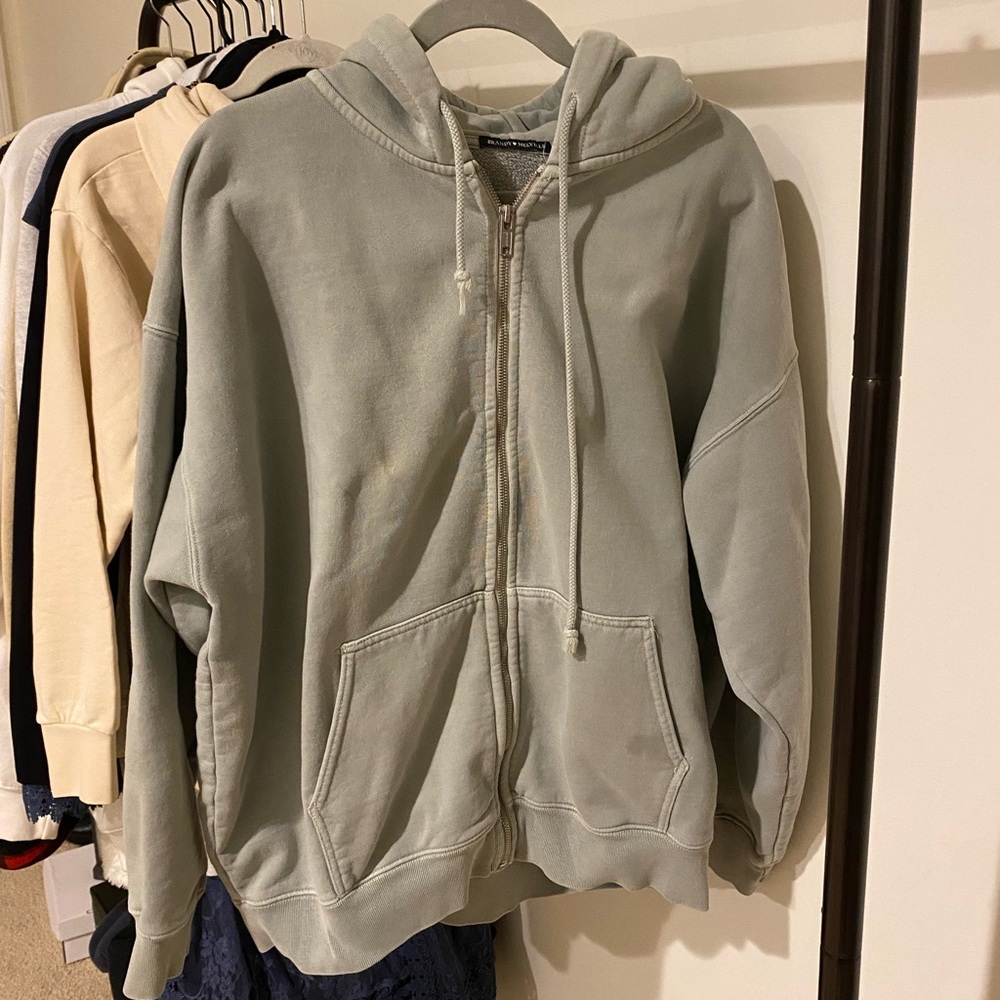 BRANDY MELVILLE HOODIE